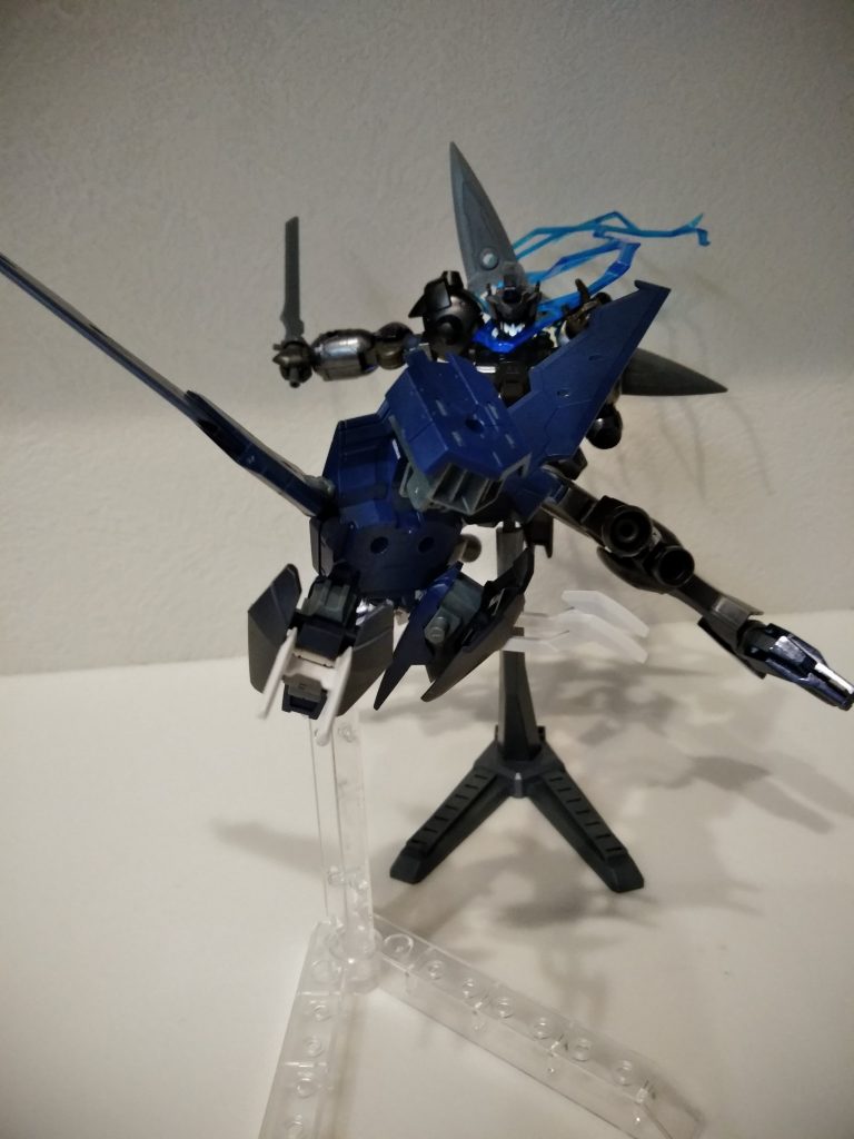 鋭い爪武装による強襲!!