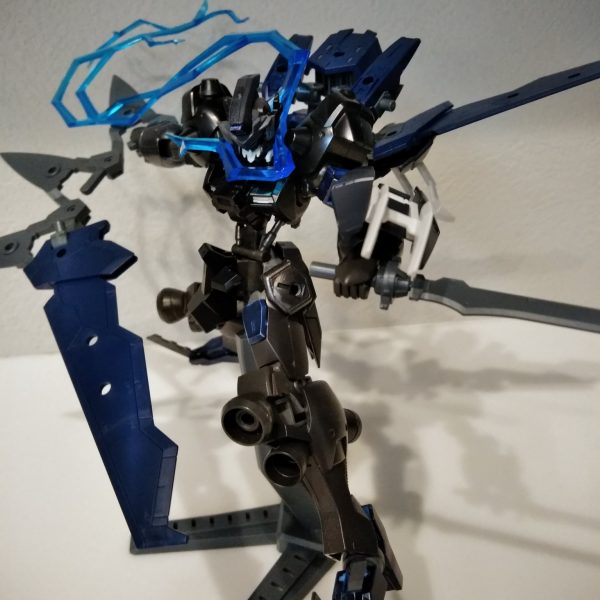 ガンダムアスタロト　雷影(らいえい)