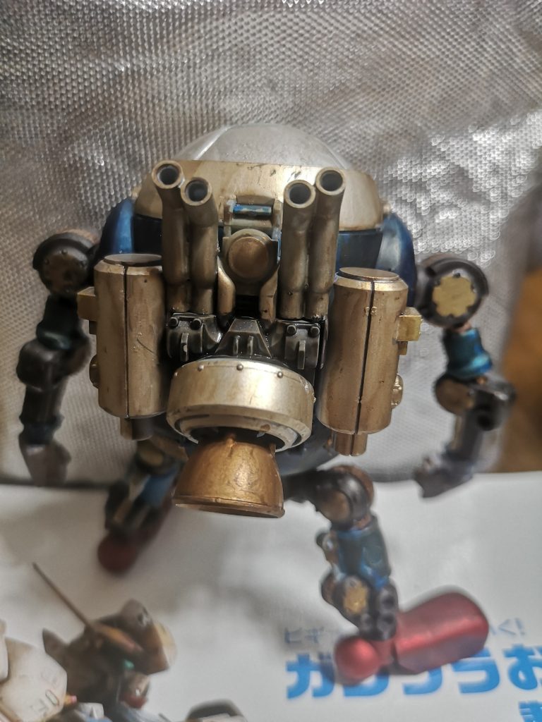 同様にバリ取りや合わせ目をしっかりやらない作り方をしています。