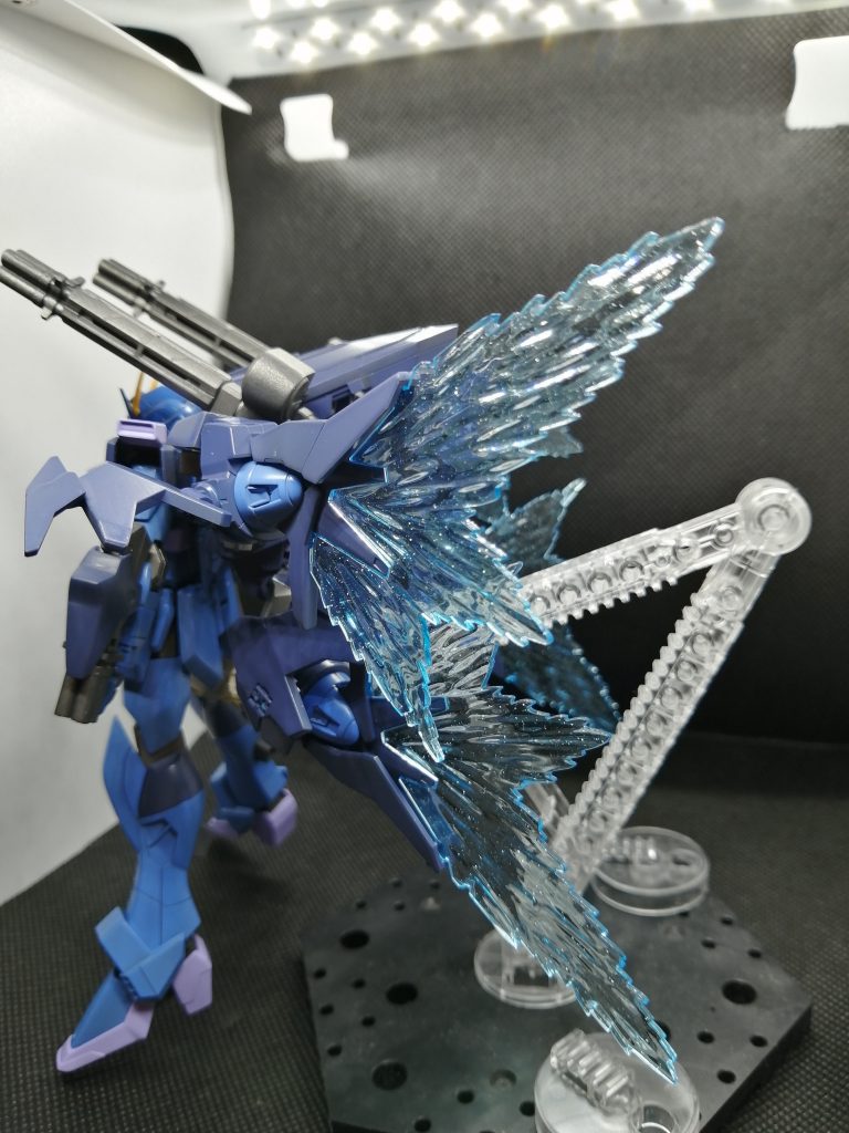 光の翼展開時。このてんこ盛りな感じ大好物なんですが、たぶんBB戦士の大将軍が好きだからだと思いますw