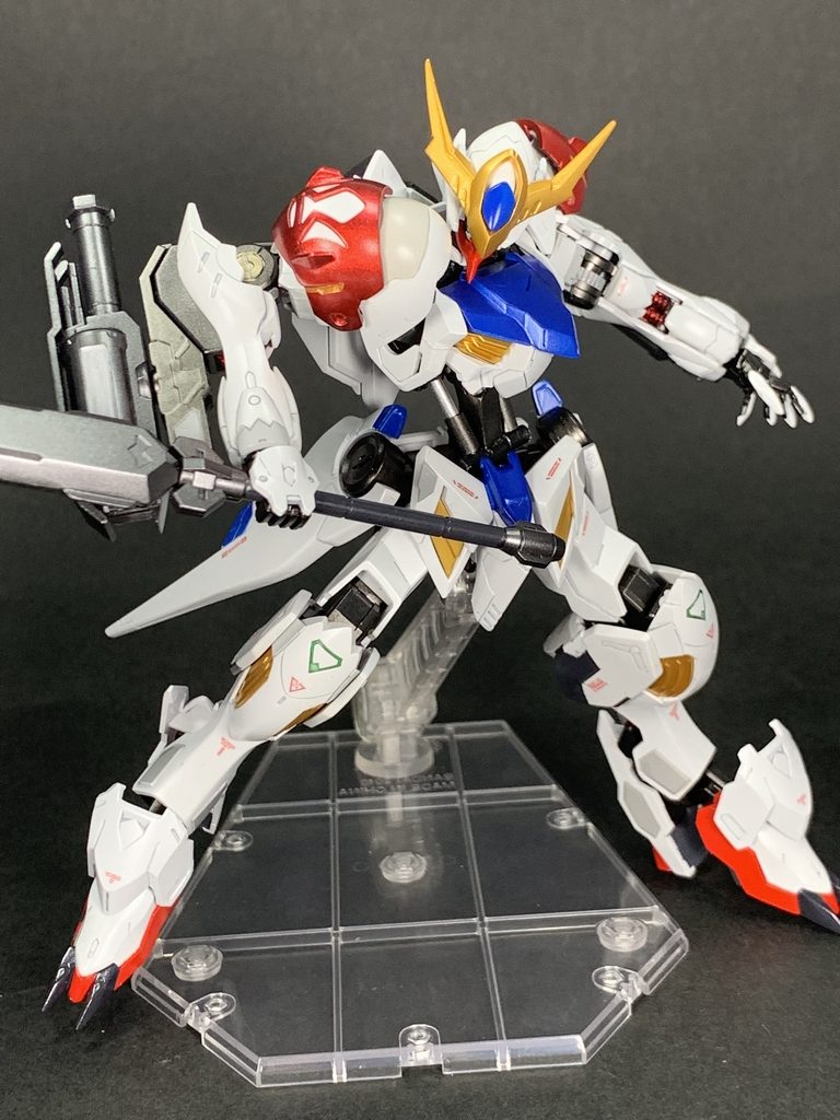 腕部ロケット砲ハシュマル戦時に腕部ロケット砲を背面撃ちしてるシーンが結構好きです