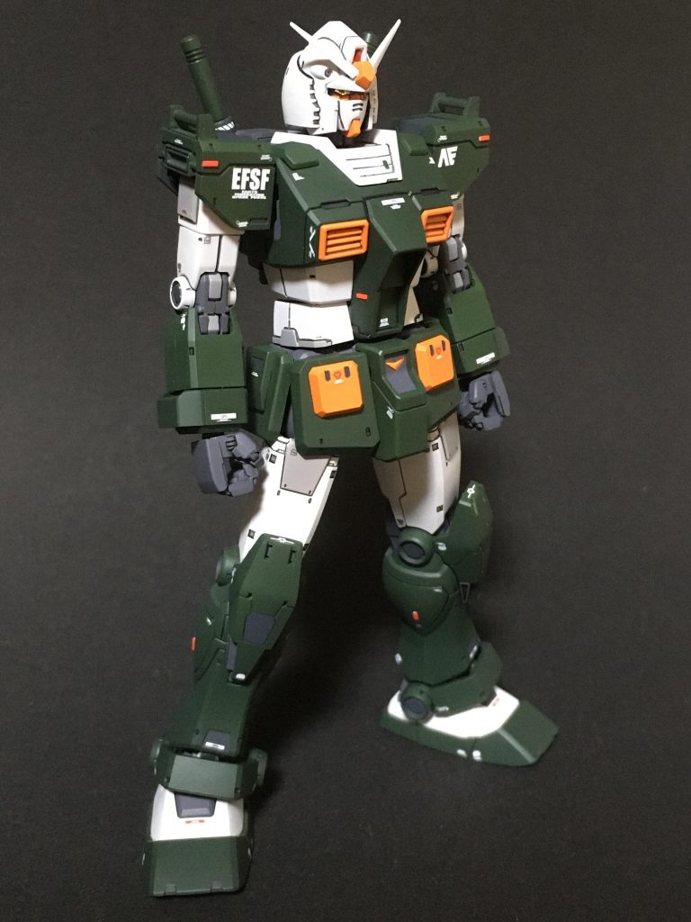 前からORIGIN版なので肩にはAEのロゴを。