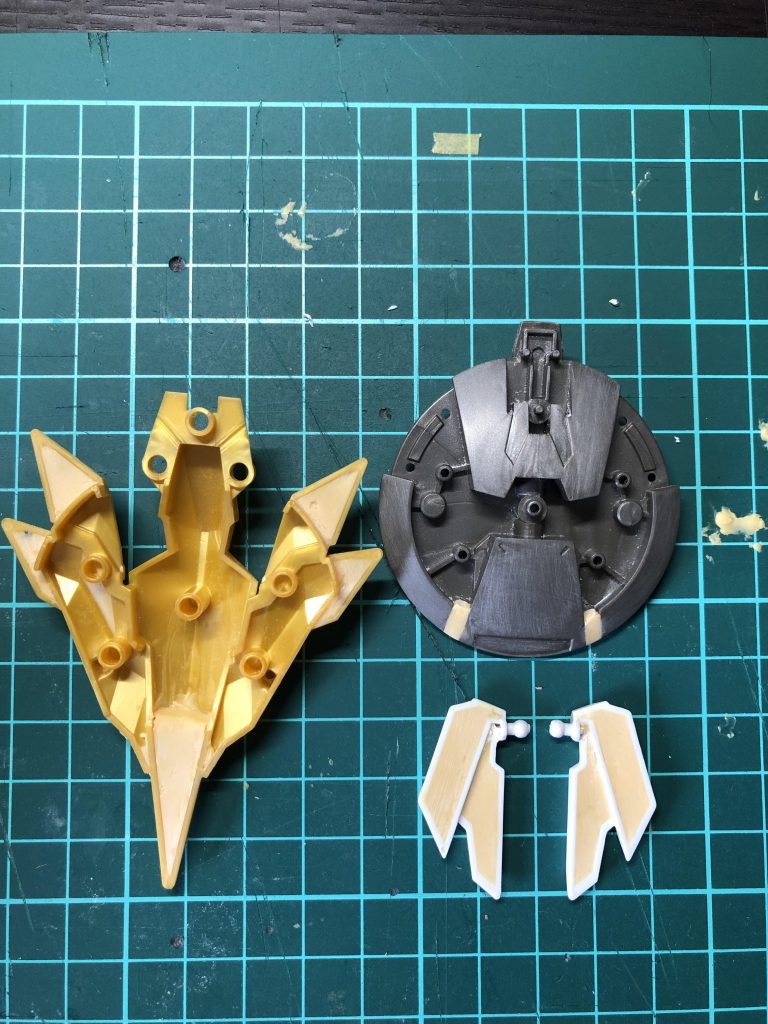 穴が気になったので肉埋めしました。