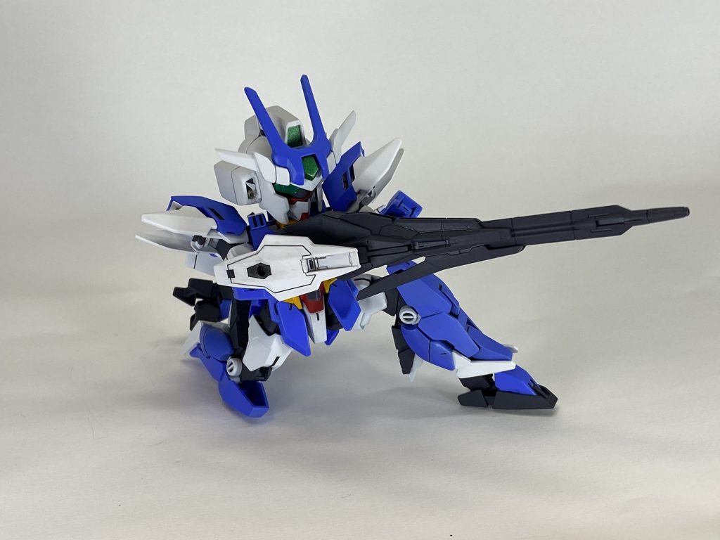 原作のようにビームシュートライフルU7装備で膝立ちを。ユーラヴェンよりも干渉する場所が少ないのでやりやすかったです。 