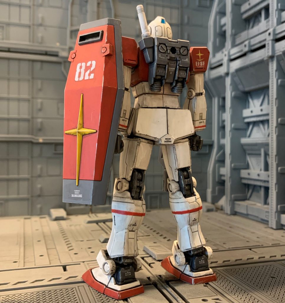 バックパックはガンダムの物を完全流用です。シールドもガンダム完全流用です。シールドの縁はMSVオマージュでグレーにしました。