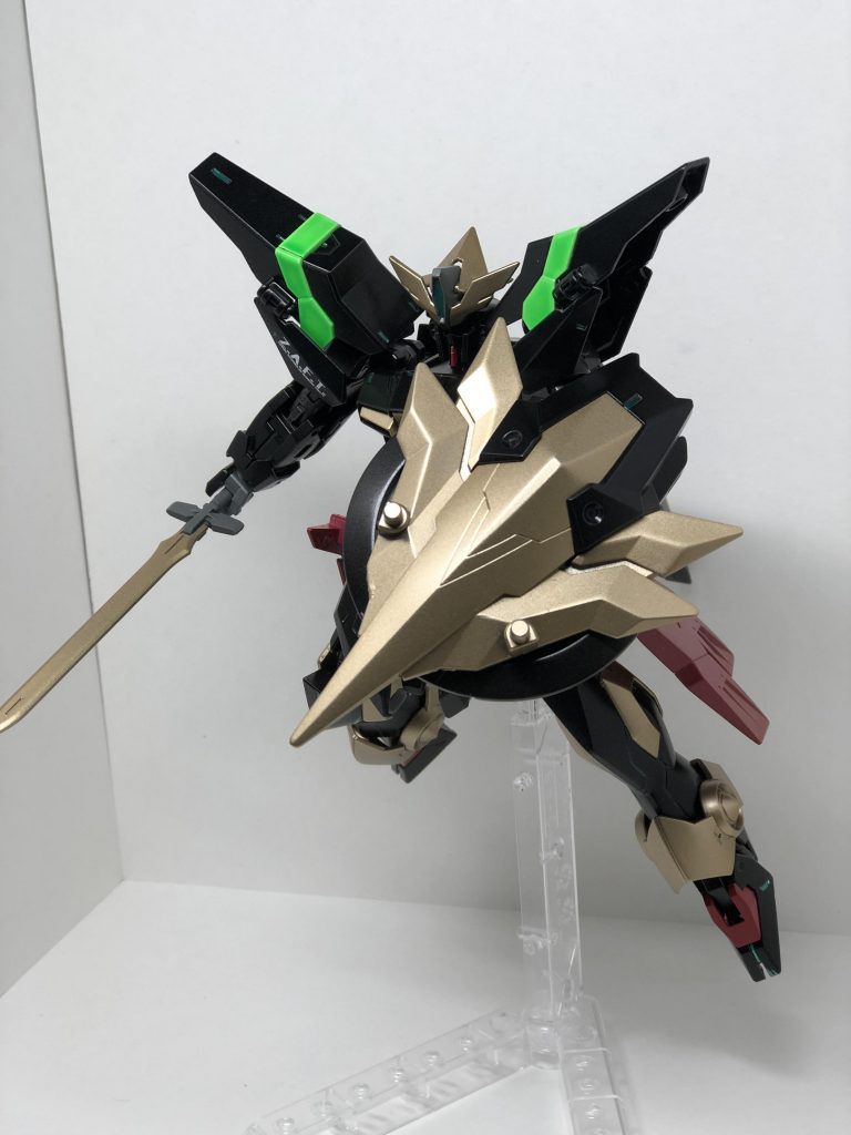 グリムゲルデの剣を持たせたら騎士っぽさに磨きがかかりました。