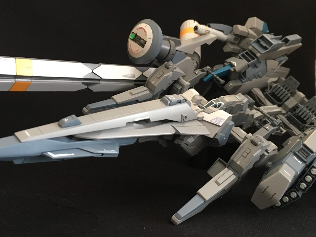 ベースジャバーに追加武装が接続され、「ナグルファル」に!