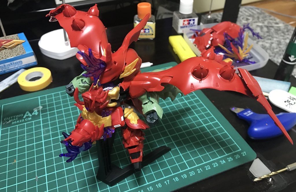 なにせミキシングもスクラッチも初挑戦。パテも初めて状態から開始し、当初のイメージを形にした写真がこちら。