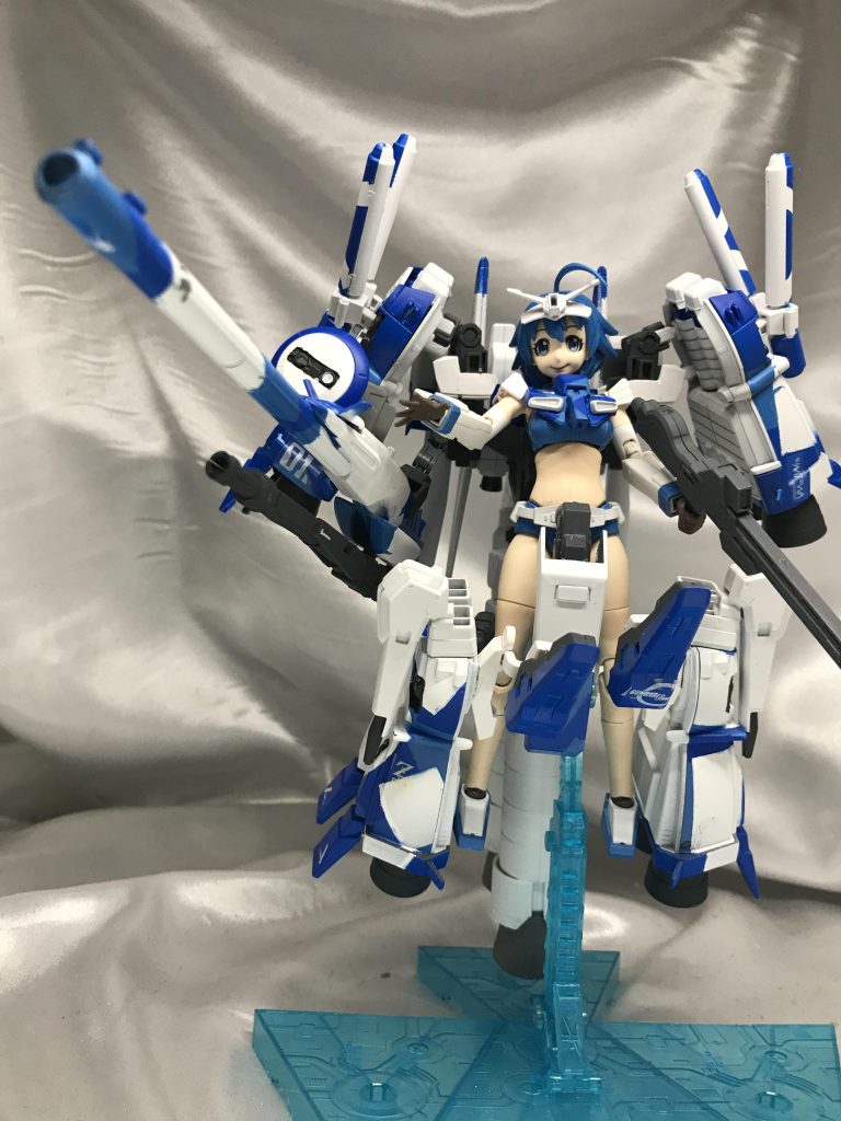 連結スマートガンは持つタイプではなくアーム接続式に。センチネル系はデカめのレドームがカッコいいんすわ(*゜ー゜)ナミさんは大型アーマーを着るので、極力脱がせました。