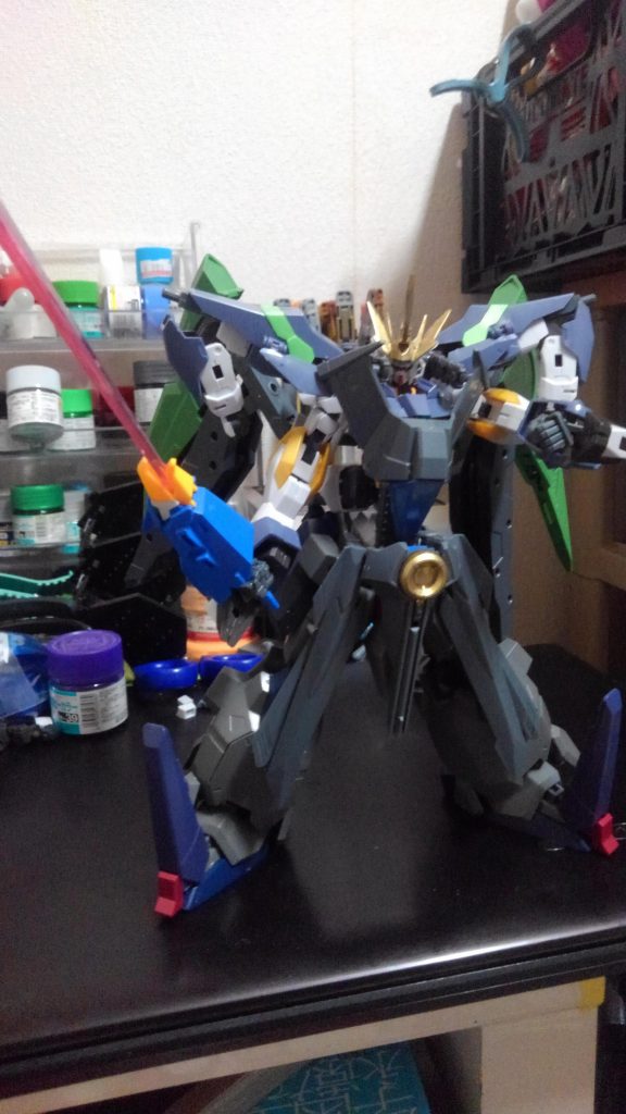 トライオン3のハイパーミノフスキーを持たせようとしたけど構え辛くて断念…後でこっそり追加するかもしれないけど