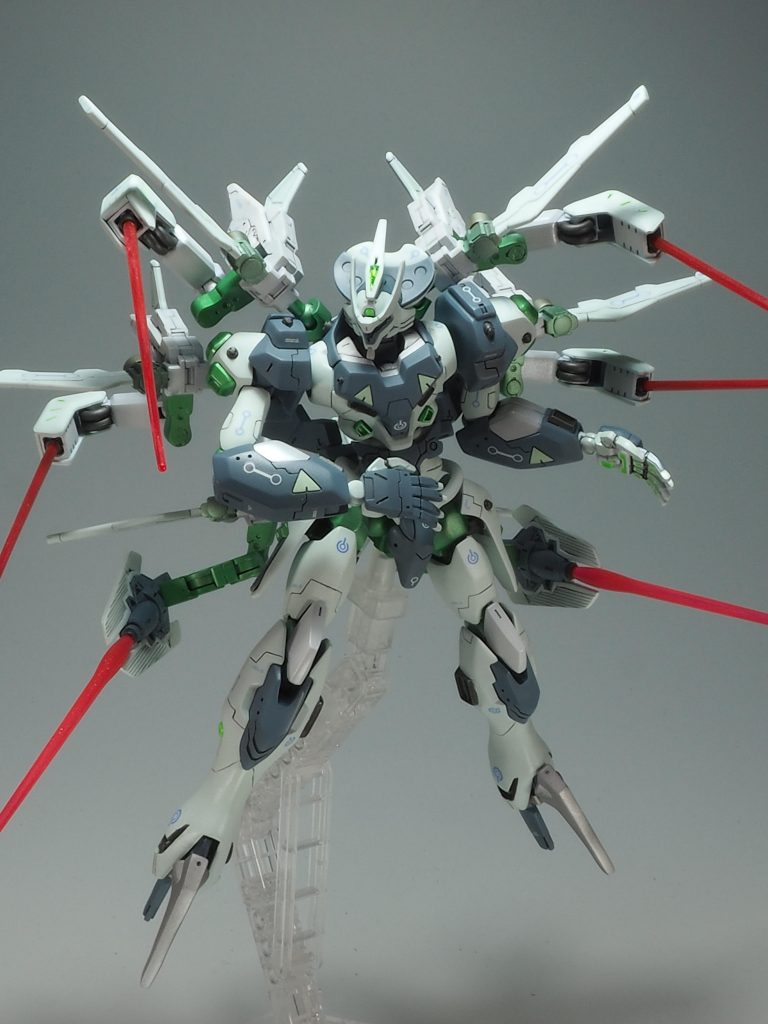 このダハック、2カ月ほど放置していた(途中他のキットに浮気していた)のを連休で仕上げようと思ったのですが(結局間に合わなかった…)ゲート処理しないで接着してあったり細かいパーツがなかったり(アゴパーツは別物)何とか完成してホットしております。今回GUNSTAで様々な作品を観て、色々なアイデアを参考にさせてもらいました。この場を借りてお礼申し上げます。最後まで見ていただけた方、ホントウにアリガトウございました。コメント、感想などいただけたらうれしいです。