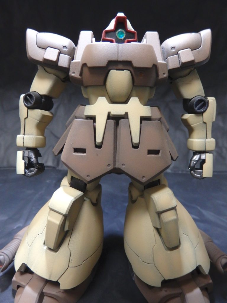 グラデーション塗装、今までは成形色活かしとか、偶然できちゃったとか、でしたが、グラデーションを意識して下地塗装から行ったのは今回が初めてです。