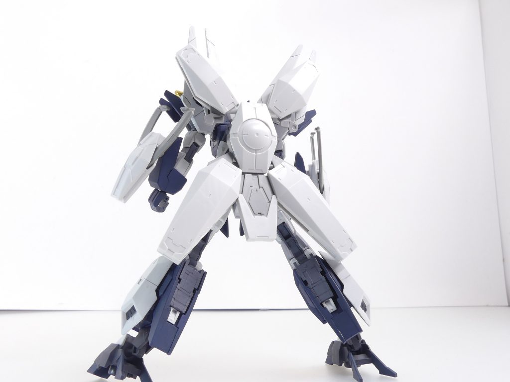 ネプテイトユニット:ヒロトが、ELダイバー・イヴとの約束を果たすために密かに製作していた第8のプラネッツシステム。ヴォワチュール・リュミエールを発動可能の大型バックパックユニットを持ち、その光の軌跡はいかなる場所でも輝くという。「リライズ」作中では、チーム「ビルドダイバーズ」の仲間の協力もあり最終決戦直前に完成。アルスの裏をかくため、MSによる大気圏脱出に使用された。ユーラヴェンガンダム【BEYOND】に装備。シールがないと真っ白。バックパック本体はヴォワチュール・リュミエール発動ギミックのみ可動。