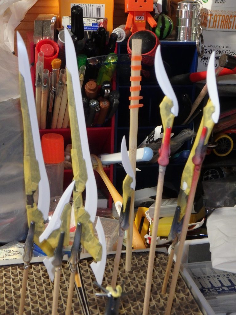 塗分けがなかなかのフェザーバスターソードさん