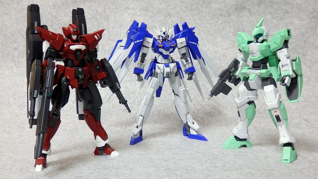 2020年に作ったAGEガンプラたちとの3ショットです^^最初はAGE-Ⅱルミナスの横並べたくて、カラーリングだけ変更したGバウンサーにするつもりでしたがせっかく作るならということで、いろいろカスタムしてみました。
