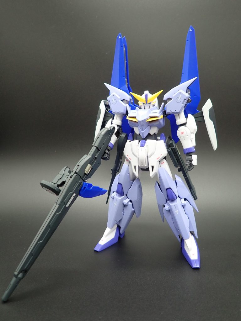 ロングビームライフルがめちゃくちゃカッコイイ!両手持ちすべき大きさですがテルティウムの関節では難しいですね