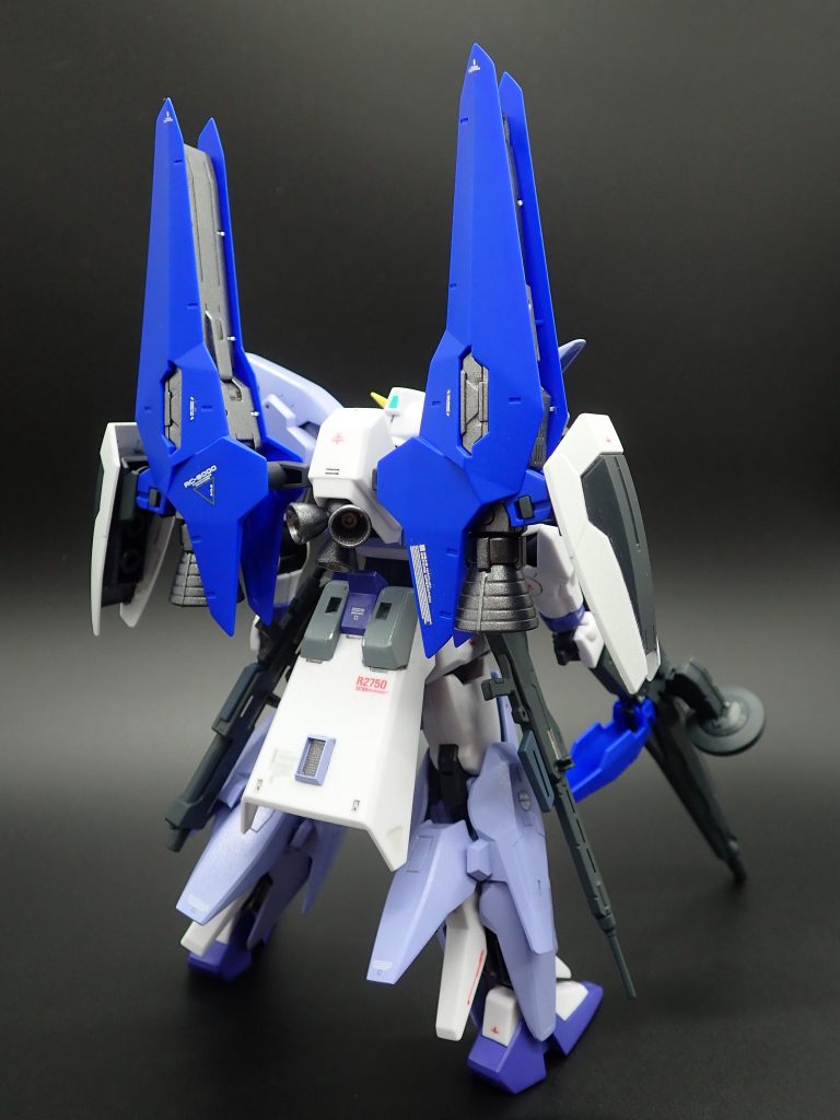 大型ブースターでシルエットが大きく変わりますね削り込みで先端部を多少シャープに加工しました