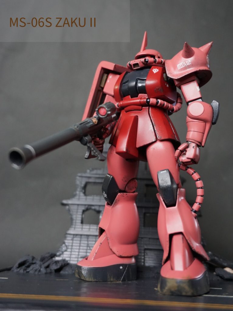 地球におりたイメージで、廃墟を背にして。