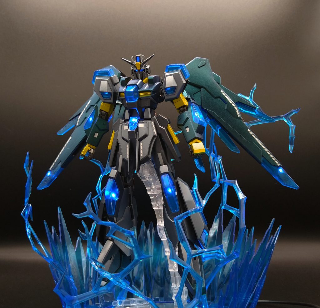 通り名は「青いイナズマ」、としか思えないエフェクト。次はライバル機「赤いスイートピー」でも作りましょうか。コメントがオッサンで申し訳ない、世代でもないのに…