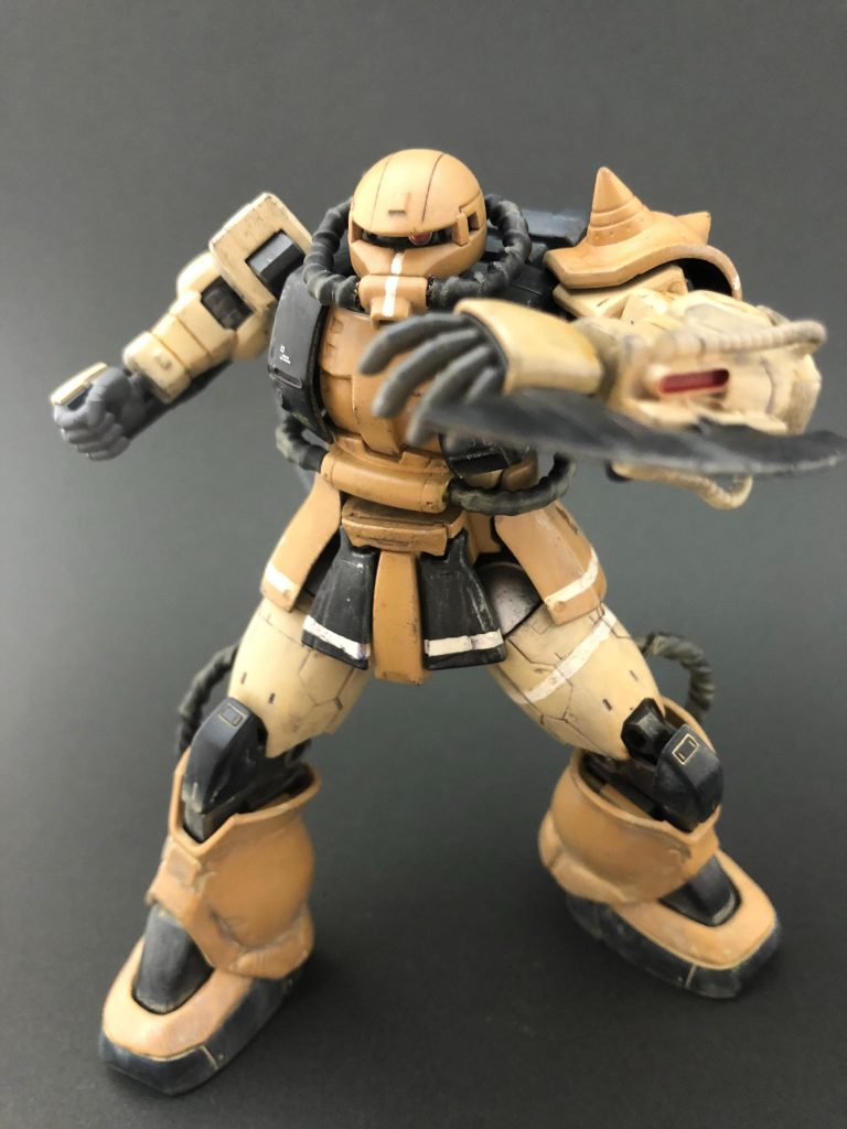 そこで中央アフリカ方面隊に再編成され、Y-06小隊として組み込まれた。ムルクス技術少尉は（再編成後に大尉へ昇進）終戦を迎えても戦い続け、残党軍としてアフリカ戦線でゲリラ戦を続けていた。事態を重く見た、地球連邦軍は残党狩り部隊「片翼の狩人」を設立し、アフリカへと送るが、、、。