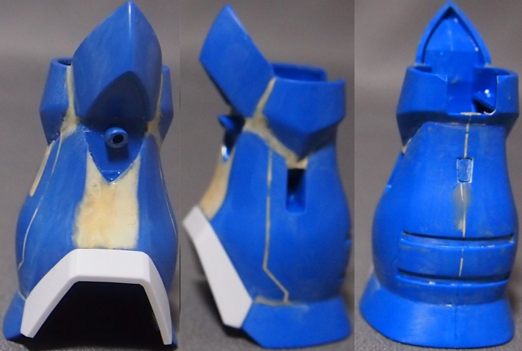 改造箇所その1:塗装前の脚部。最近のキットは、パーツの合わせ目をディテールっぽく処理している物が多いけど、個人的に気になるので、パテで埋めてあります。スネのモールドも埋めて、少しボリュームアップしました。