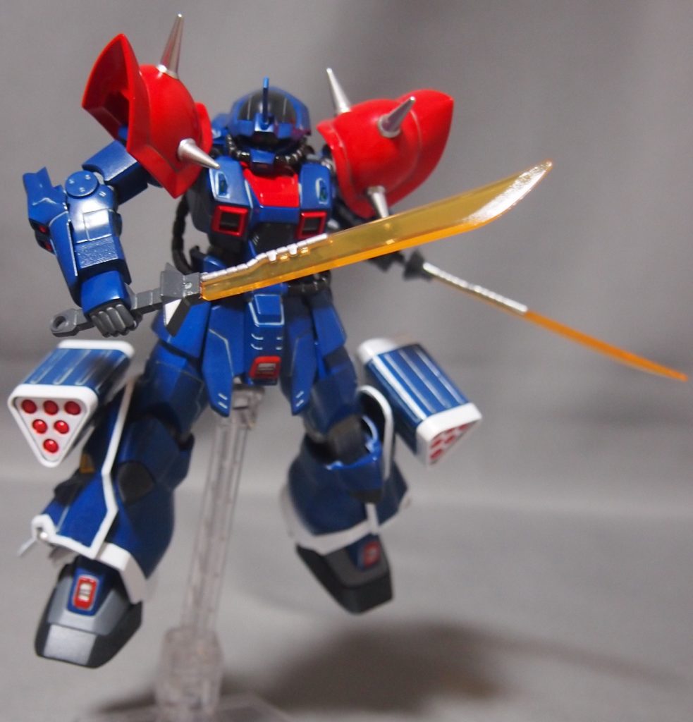 スタンドで浮かせてみる。