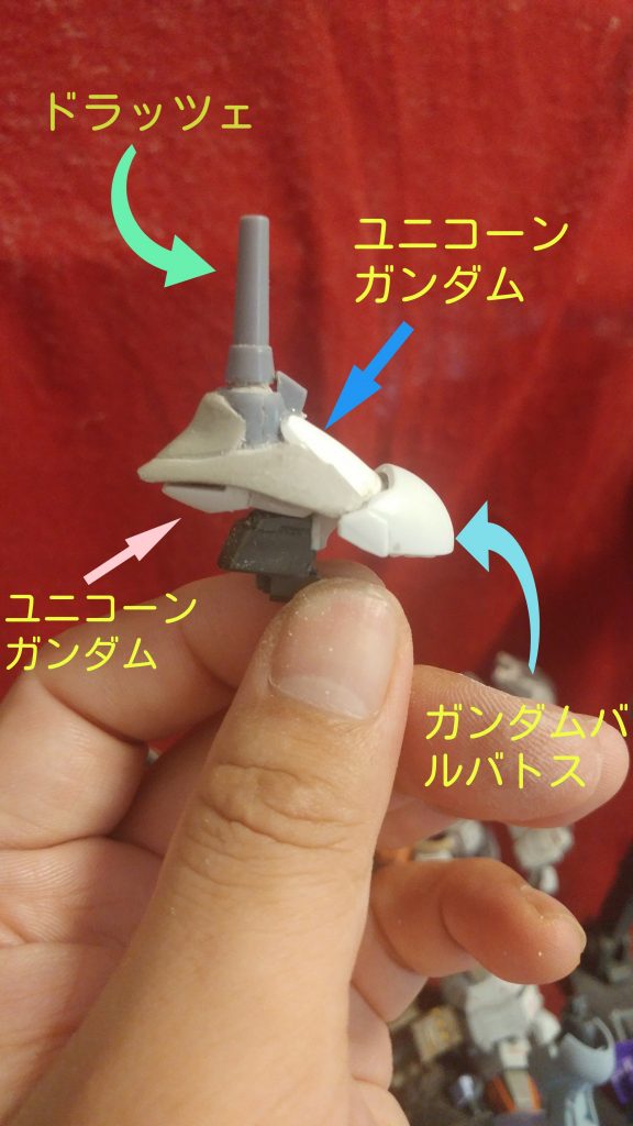 頭部です。こんな感じで全体的に寄せ集め的な作りになっています  (^_^;)