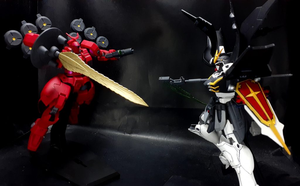 デスサイズヘルと「人形ごときに負けてて、ガンダムのパイロットが務まるかぁっ!!」