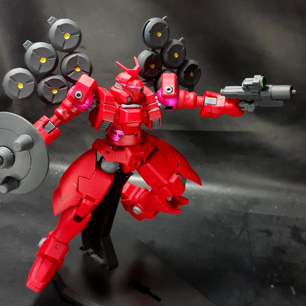 アクション肘の曲がり方が微妙…