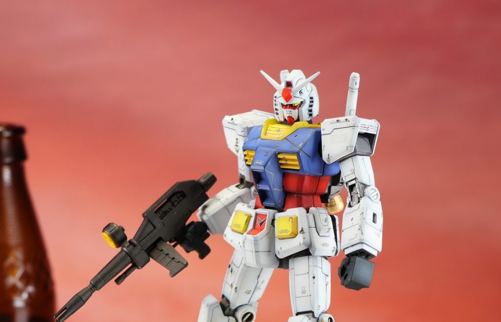 ガンダム30周年記念versionとなります。全身ラインが特徴ですね