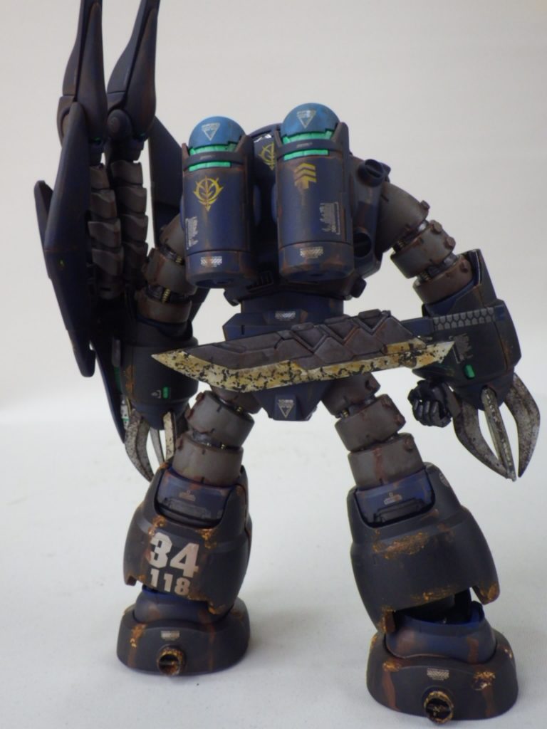 ズゴック本体は当時のままだが、追加した武装と一部のフレームにサイコフレームを使用している。ツメだけでは細かなデータが取れない事から右手のみマニピュレーターを追加。これもサイコミュシステムとサイコフレームによる運用。