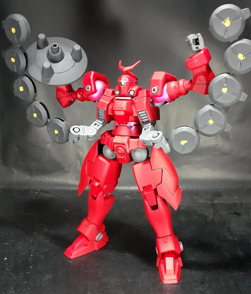 初登場時の謎ガードポーズ