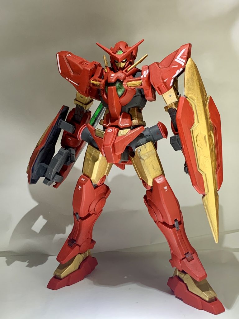 GNシールド標準装備の防御兵装。充分性能が高かったため特に手は加えられておらずエクシアのカラー違いで性能差はない。ミッションの内容によっては装備せずに出撃することもある