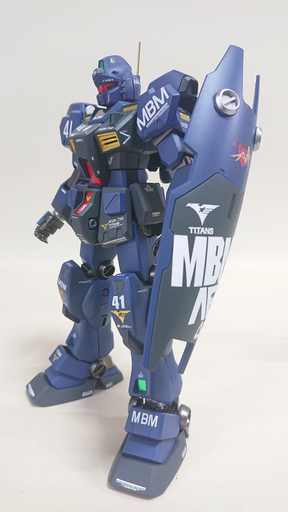 ジム本体は改造無し。ティターンズブルーも忠実に再現。