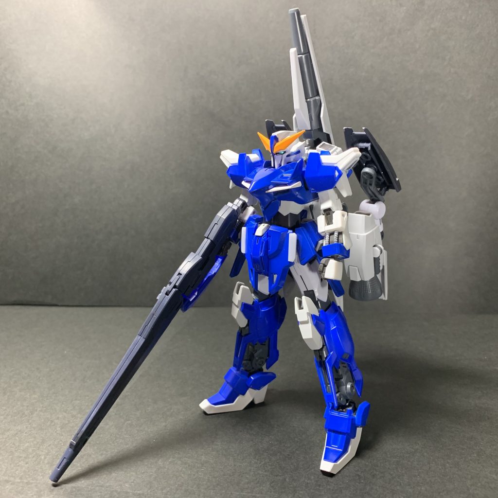 メガライドノヴァガンダムメガライドブースターと合体した状態。火力の向上がメインであるが、同時に2基の巨大スラスターも加わるため、長距離の移動も可能となる。