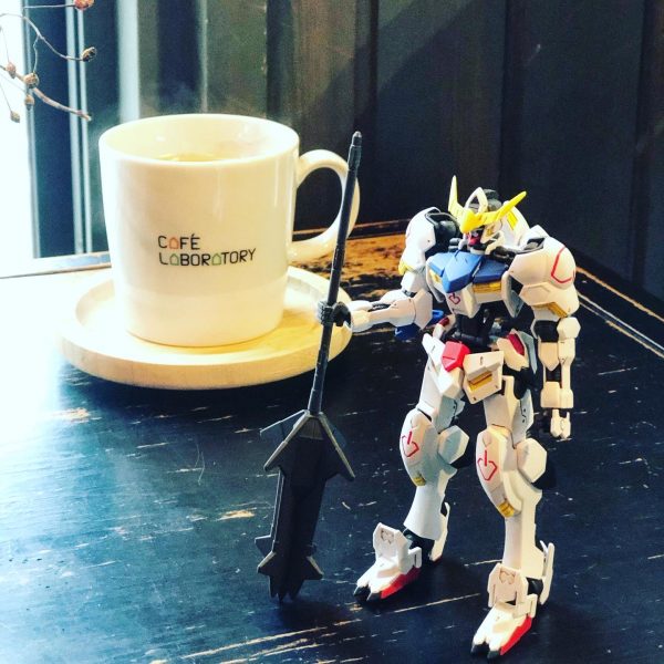 初めての筆塗りバルバトス