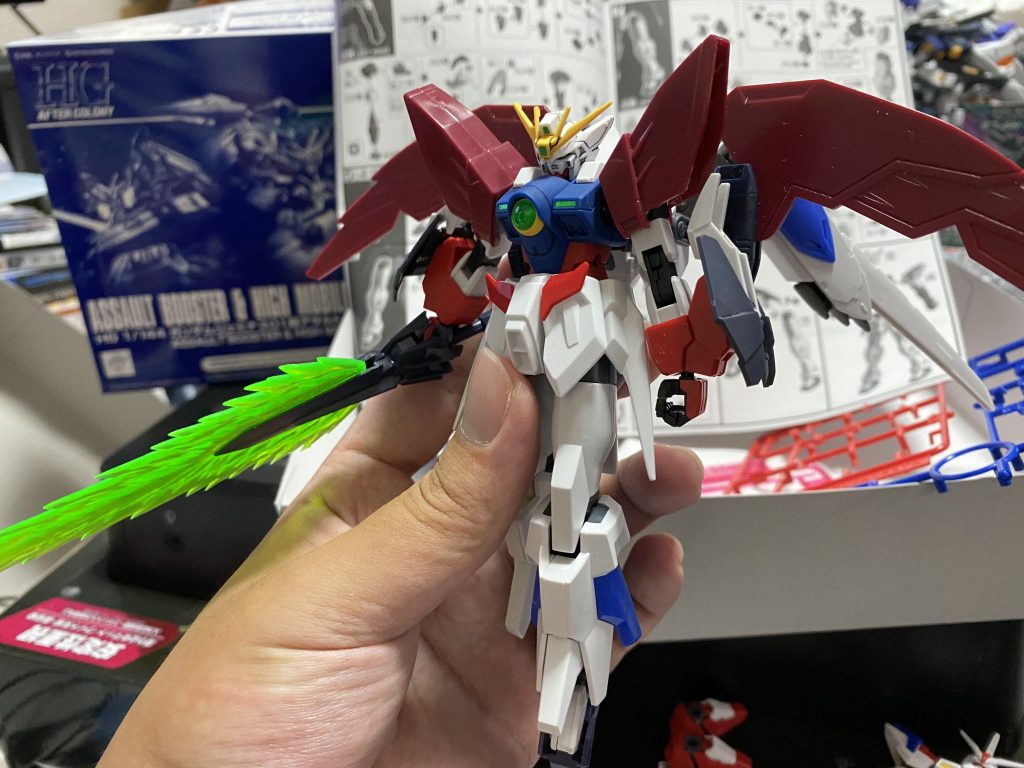 別パーツへ変更しシルエットは確定ビームソードもジャンクで持ってたエピオンEWの物がそのままもてたので採用に(˘ω˘)