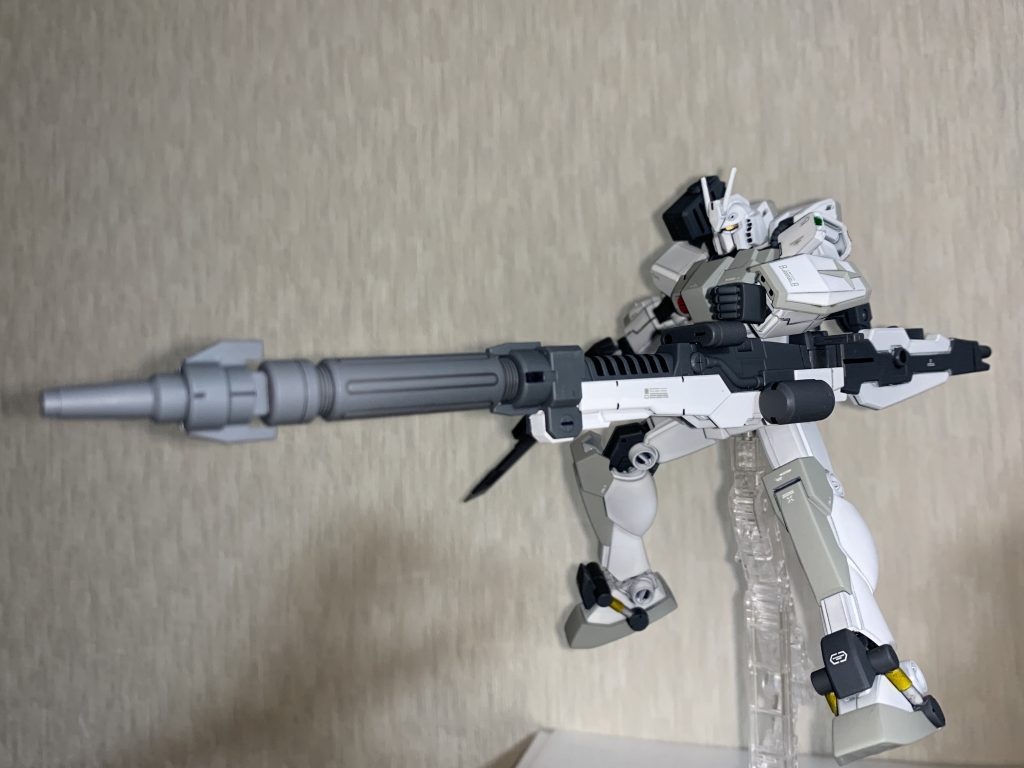 ロングメガランチャーこちらも単色では寂しいので白を追加しています