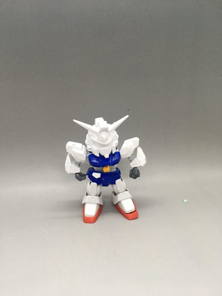 限界だなと思いSD CSクロスボーンの使用を決断したものの、どうもパーツが合わない