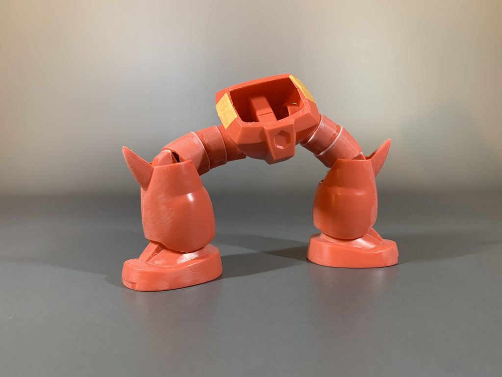 関節に関節サポートパーツや100均ブロックを仕込んで関節の可動域を広げて改造をしまして…