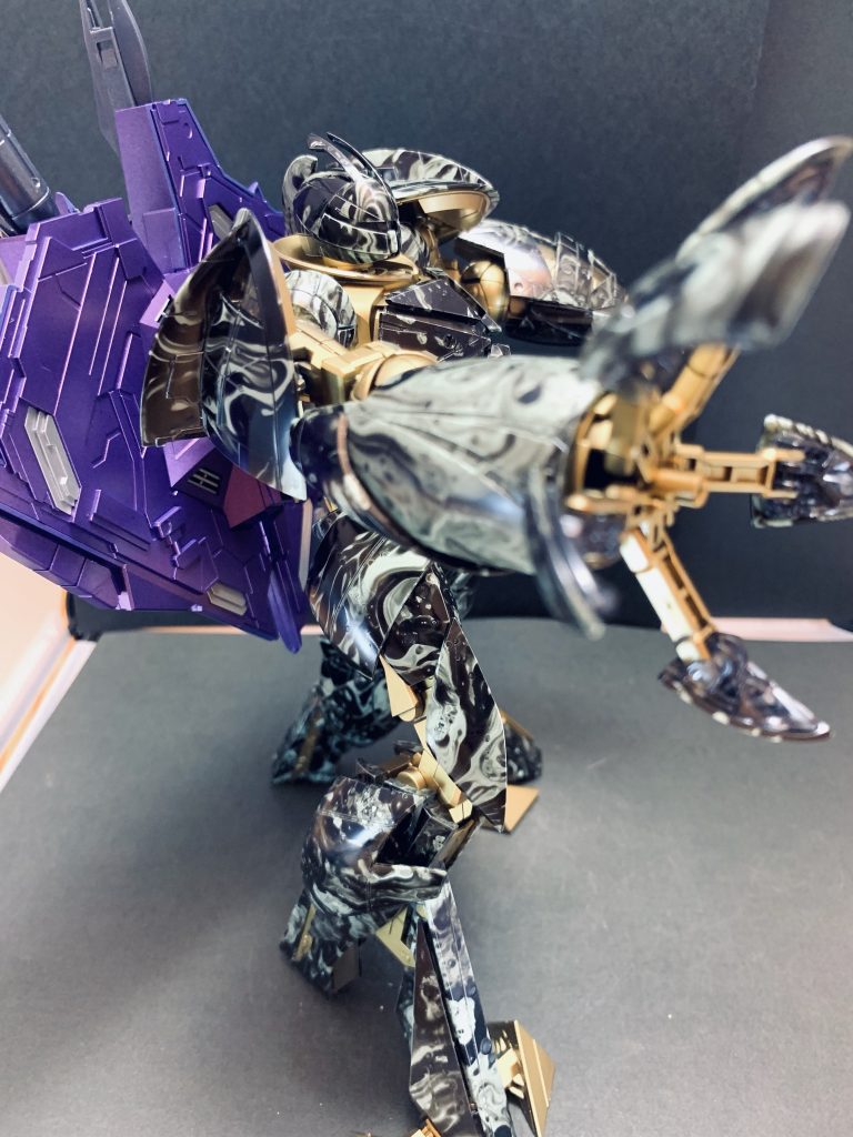 太陽系外から飛来・みたいなことを書いていたので、エイリアンが作ったオーバーテクノロジーの塊設定です