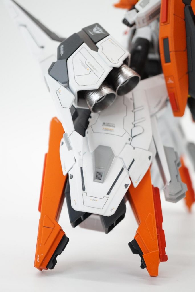 ブースター部分は元の形が良かったのでもともと満足感高いのだけど、配色も納得で満足している部分です。