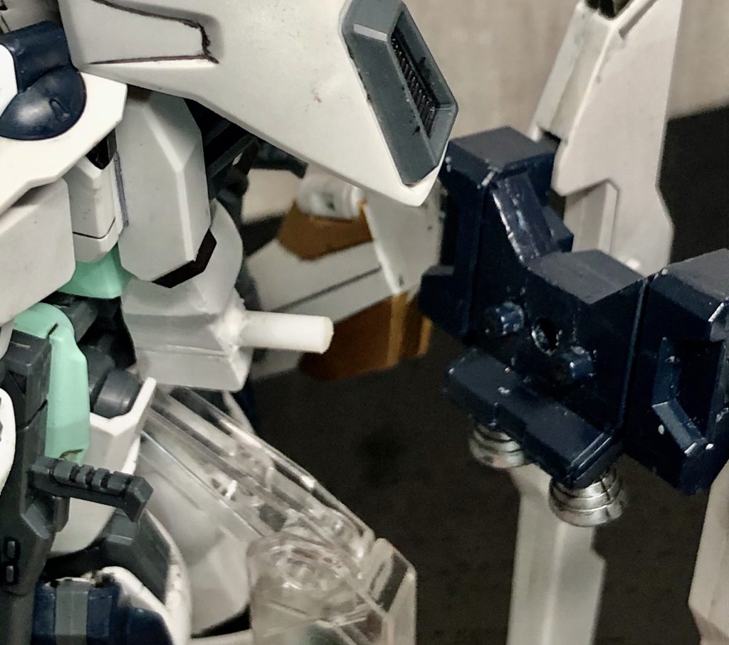 腰部は本体側の接続部周辺の形状を変更