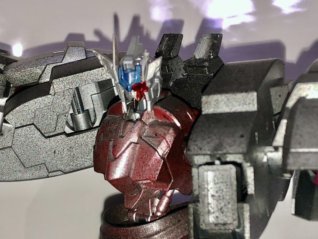 禍々しいその姿はパイロットが探し求めるあるMSに似ているとかいないとか…？