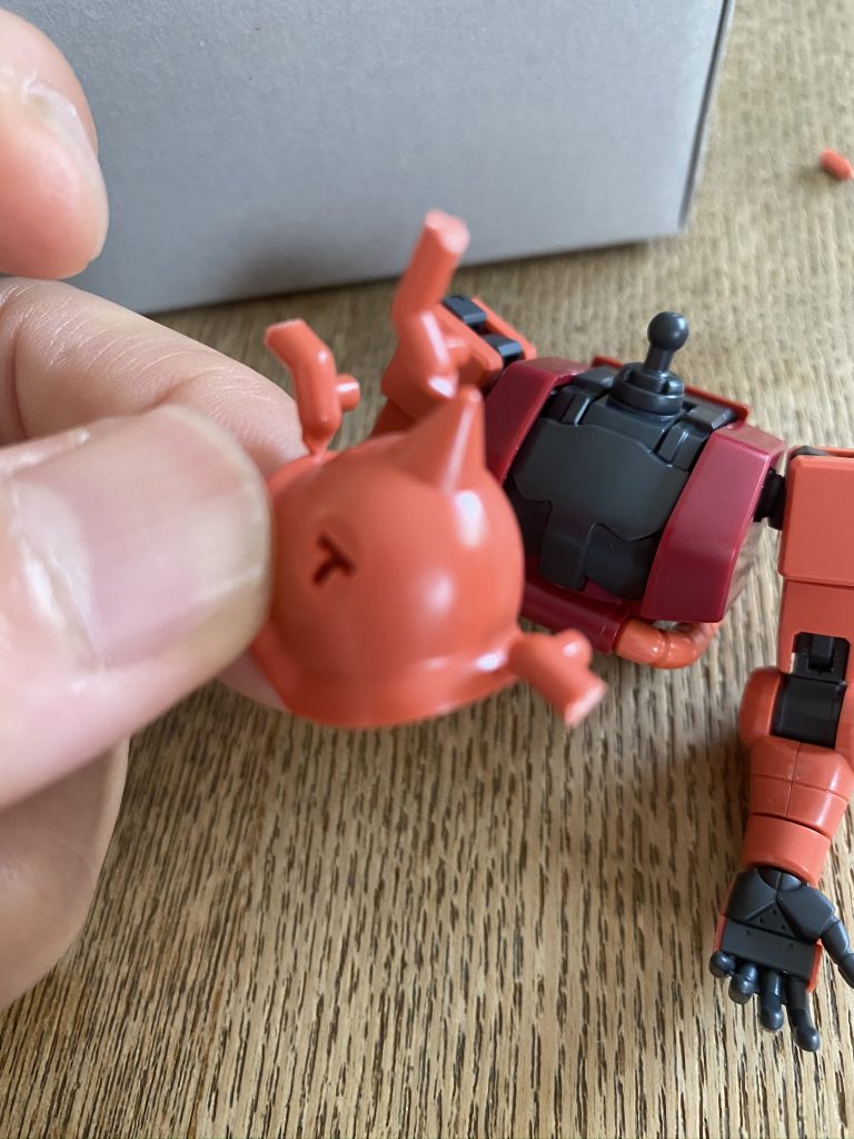 パーツ点数の少なさや、合わせ目の出にくい部品配置などに感動!