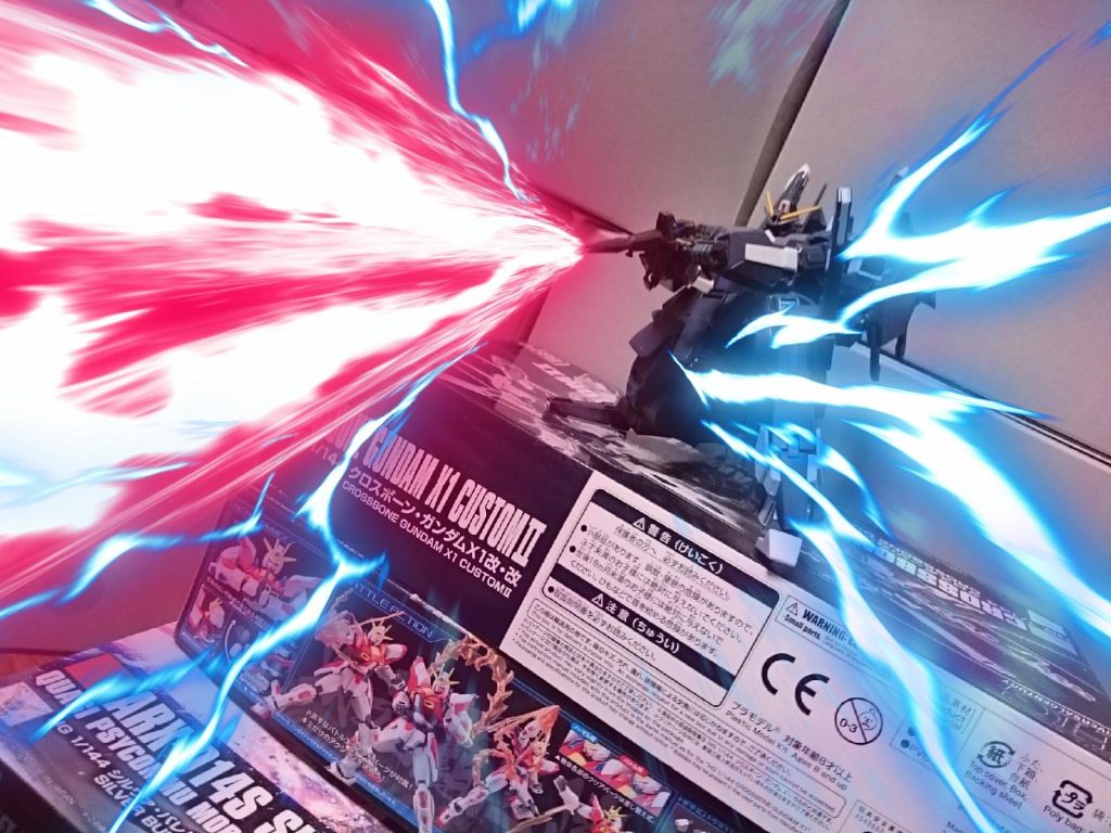 シルヴァ・バレト・サプレッサーにも。エフェクトに若干バースが効いてるのですこし使い辛いっス。……というかおそらくなんスけど、このビームマグナムエフェクトは劇中のエフェクトをそのまま切り取っただけ？っぽいスね。このエフェクトはなんとなく見覚えあるし