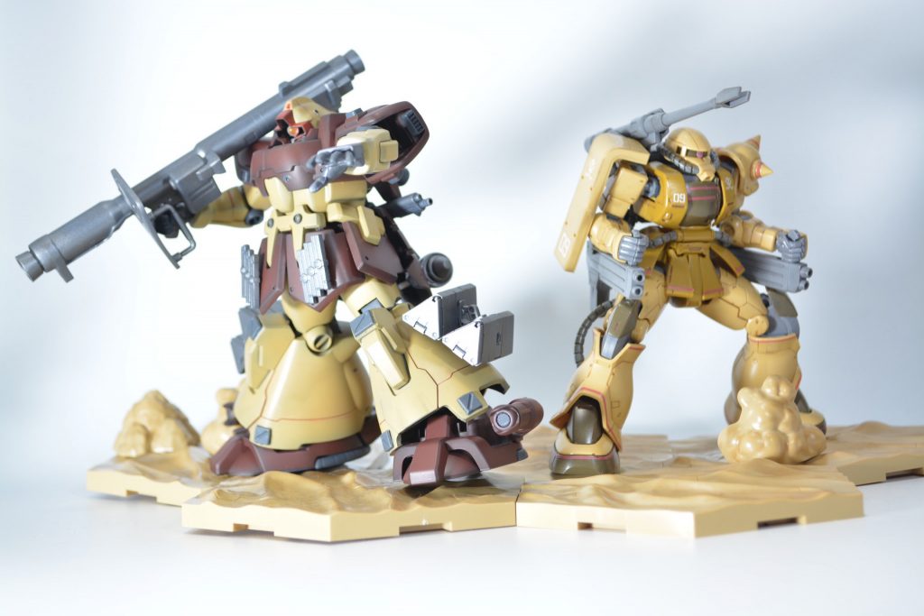 以前作ったザクハーフキャノンと！こちらは塗装せずに汚しを少し