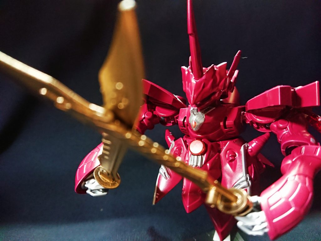 驩兜は四罪と呼ばれる中国神話に登場する悪神で、悪行を尽くし断罪された、四凶とはまた別の悪神です。登場する時代は過去に遡りますが、蚩尤、蚩尤四凶に続く蚩尤四罪という位置付けで制作しました。