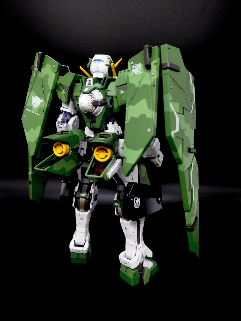 グリーン部分は控えめなスプリッター迷彩に