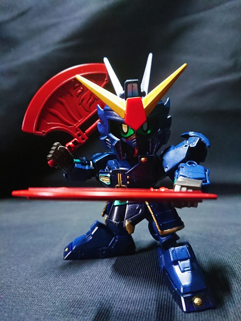 機駕から真に仕えた将。鍾会に従い先鋒として行動していた。しかし反乱を企てた鍾会は、胡烈の力を我が物にするために幽閉していた。背中を守る盾は赤い二挺の大斧となり、片手で軽々と振り回す。